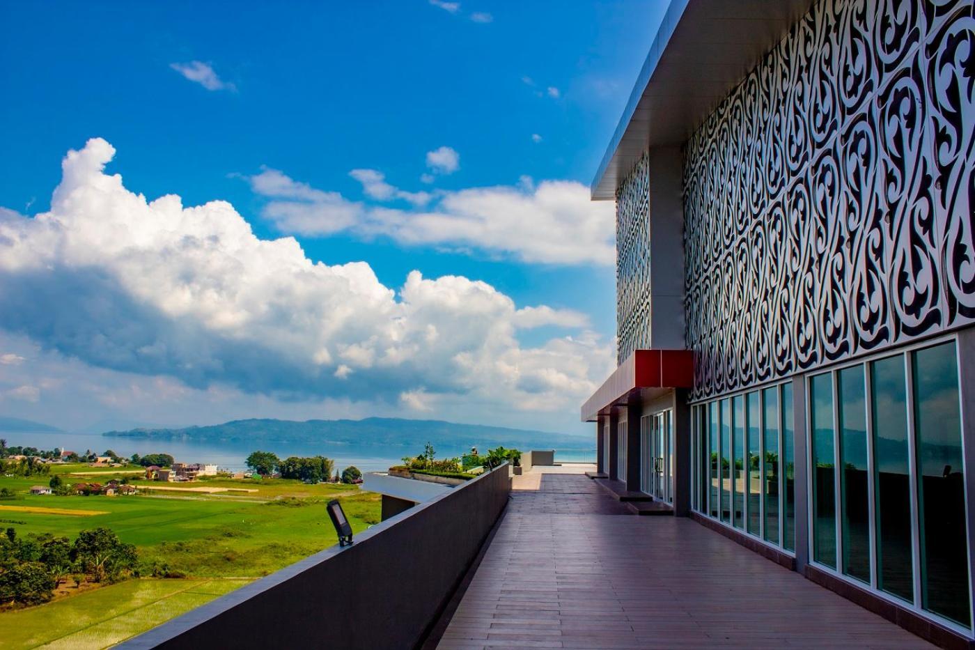 Labersa Hotel & Convention Center Toba Balige 外观 照片