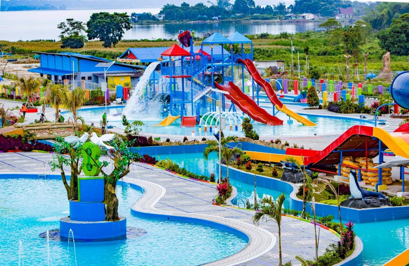 Labersa Hotel & Convention Center Toba Balige 外观 照片