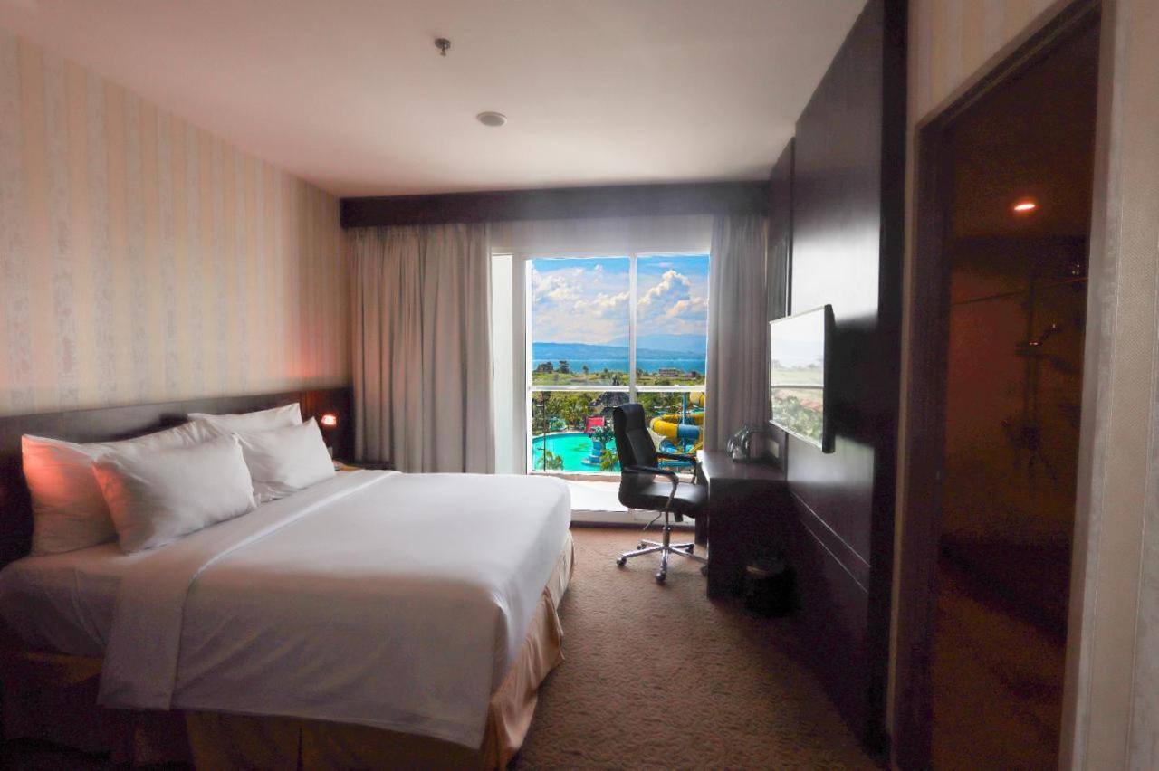 Labersa Hotel & Convention Center Toba Balige 外观 照片