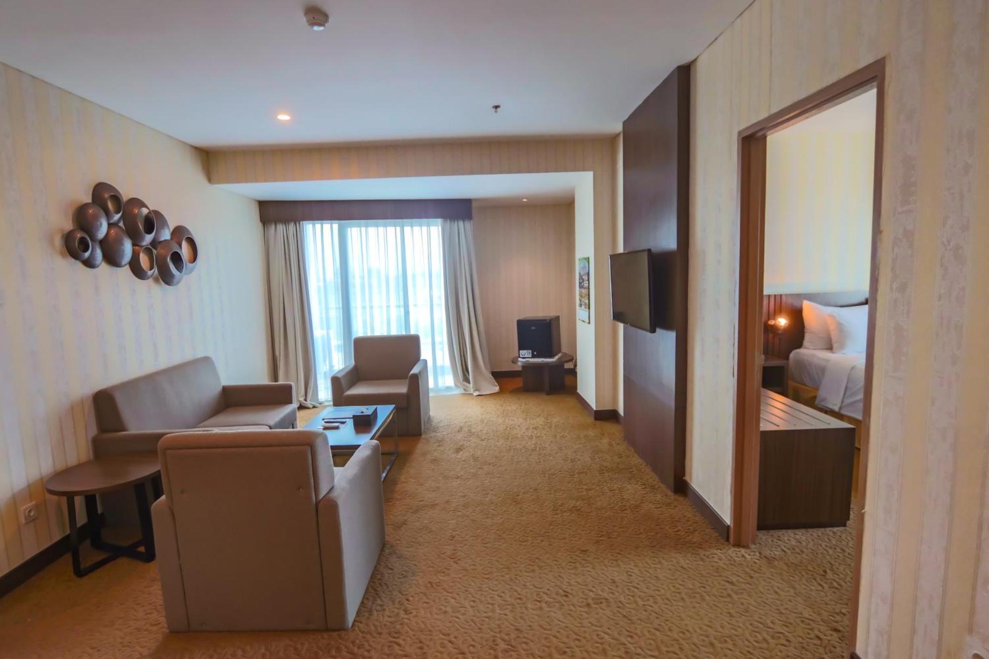Labersa Hotel & Convention Center Toba Balige 外观 照片