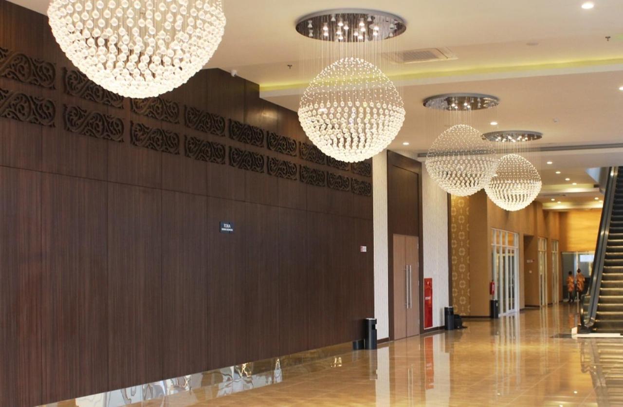 Labersa Hotel & Convention Center Toba Balige 外观 照片